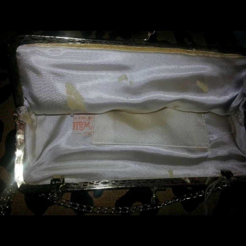 VINTAGE WALBORG‎ CREAM (as is) PURSE - Picture 2 of 3